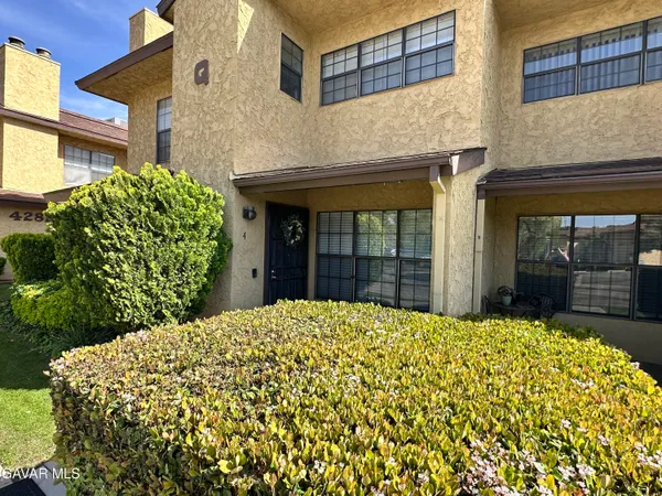 $340,000 | 1537 West Ave L, Unit 4, Lancaster, CA 93534