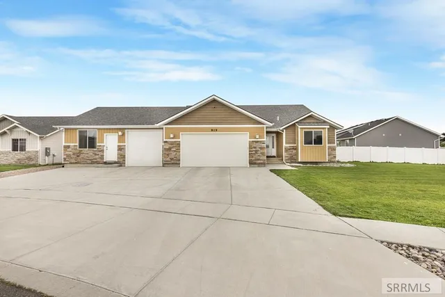$690,000 | 819 Lucy Lane, Pocatello, ID 83202