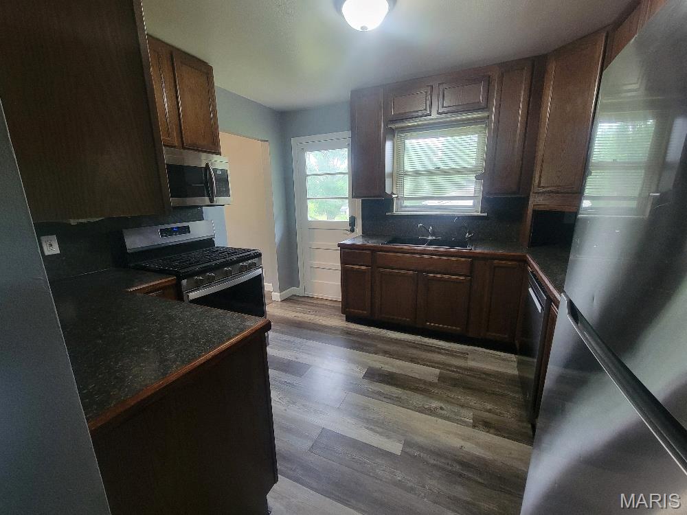 6128 Fee Fee Road Hazelwood, MO 63042 - Photo 4 of 22
