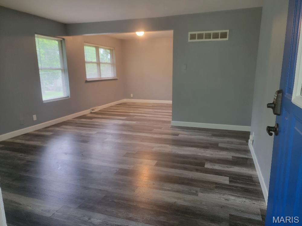 6128 Fee Fee Road Hazelwood, MO 63042 - Photo 6 of 22