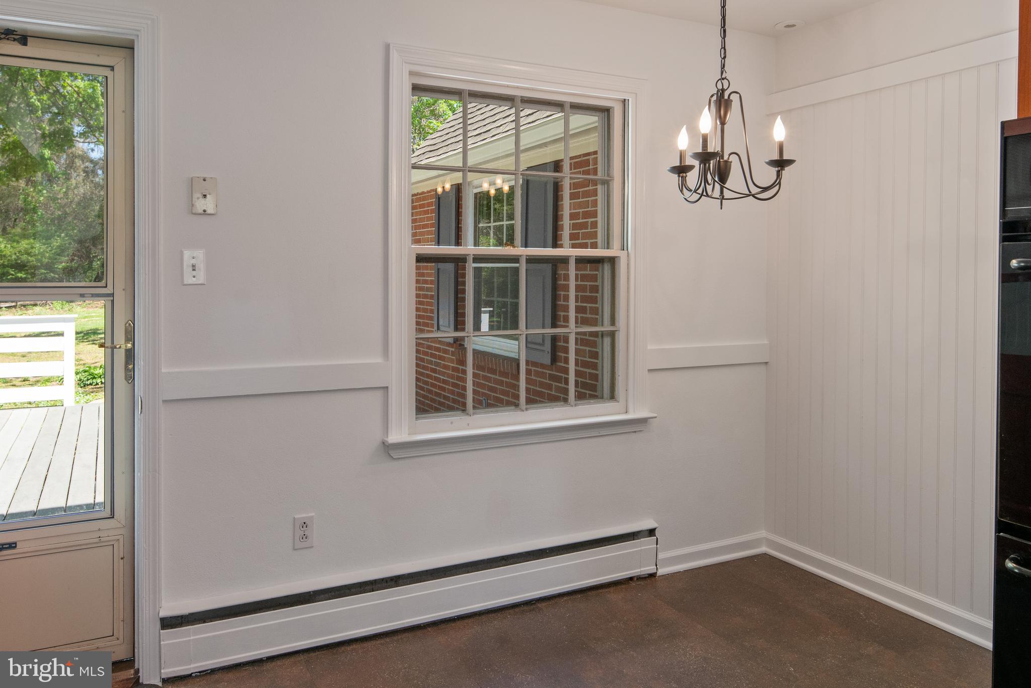97 Lamp Post Road Doylestown, PA 18901 - Photo 11 of 30 Kitchen seating area