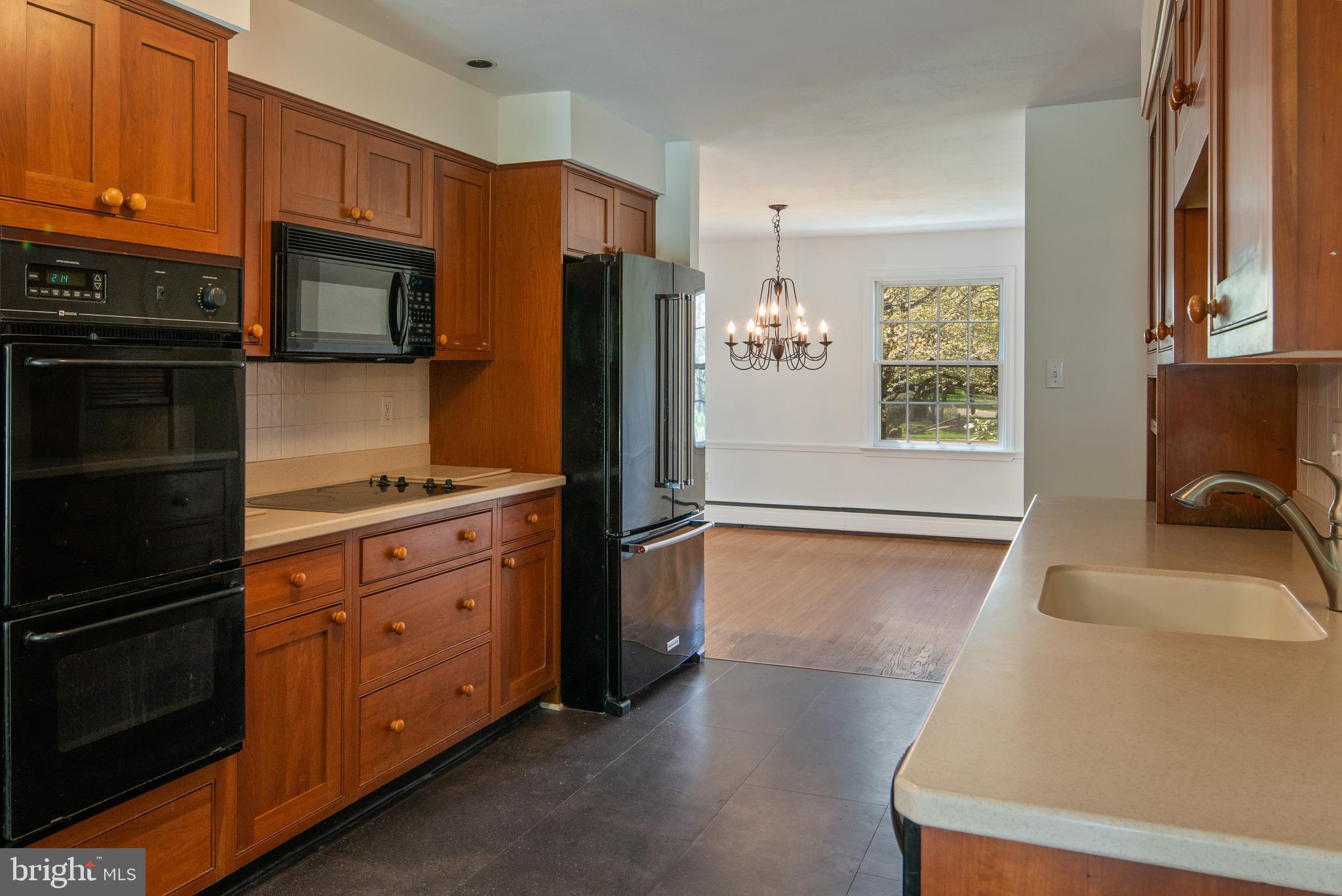 97 Lamp Post Road Doylestown, PA 18901 - Photo 12 of 30 Corian Countertops