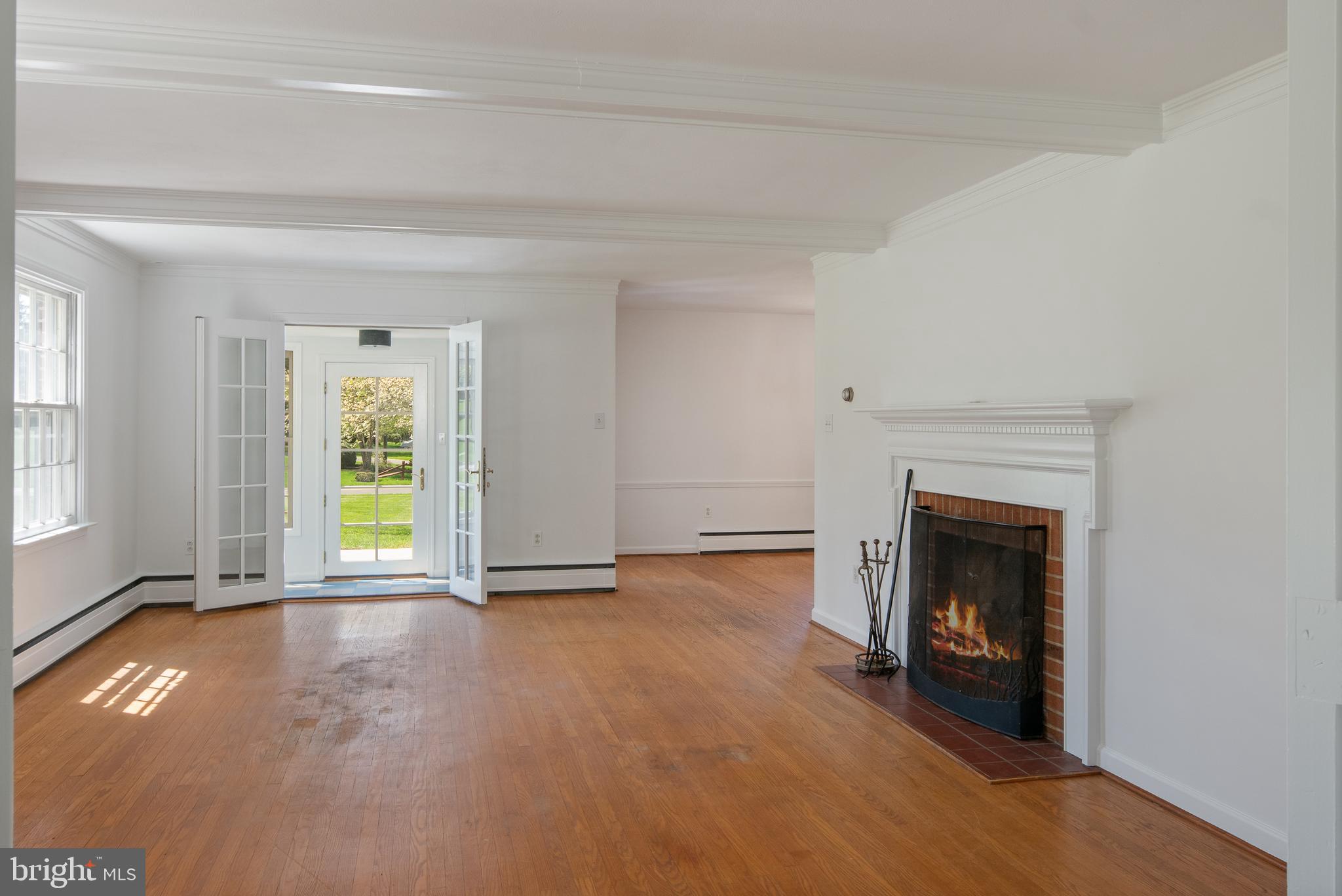 97 Lamp Post Road Doylestown, PA 18901 - Photo 7 of 30 Living Room Fireplace