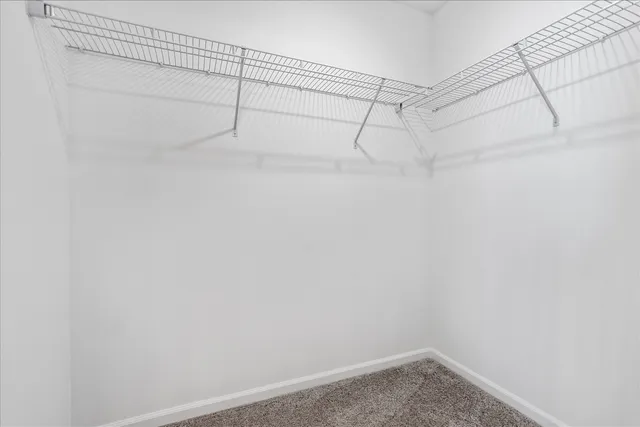 $369,990 | 306 Kingsport Drive, South Elgin, IL 60177