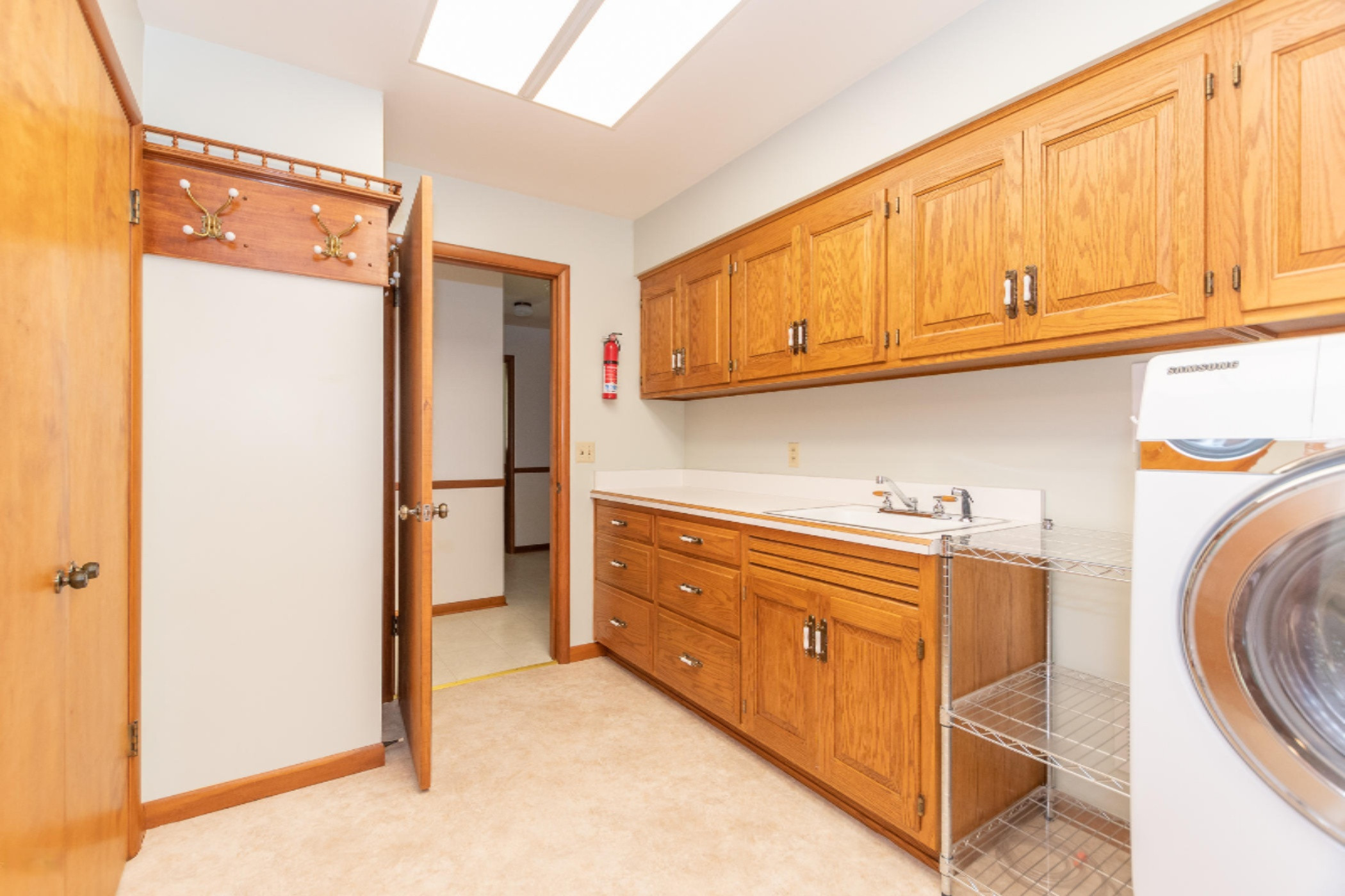 7907 West R Avenue Kalamazoo, MI 49009 - Photo 19 of 55 7907 W R Ave-26