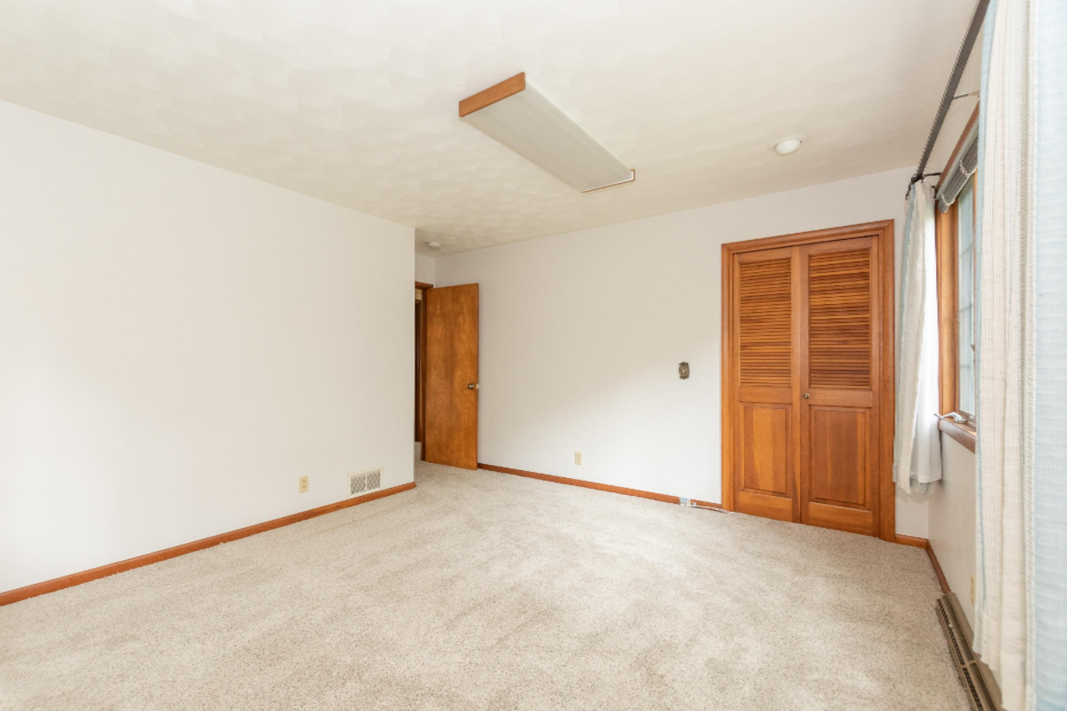 7907 West R Avenue Kalamazoo, MI 49009 - Photo 26 of 55 7907 W R Ave-37