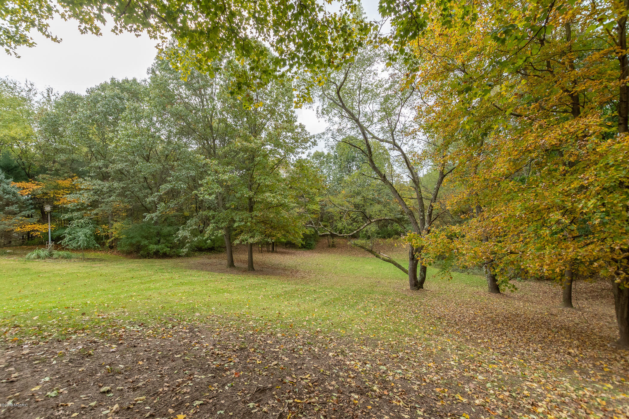 7907 West R Avenue Kalamazoo, MI 49009 - Photo 3 of 55 7907 W R Ave-69