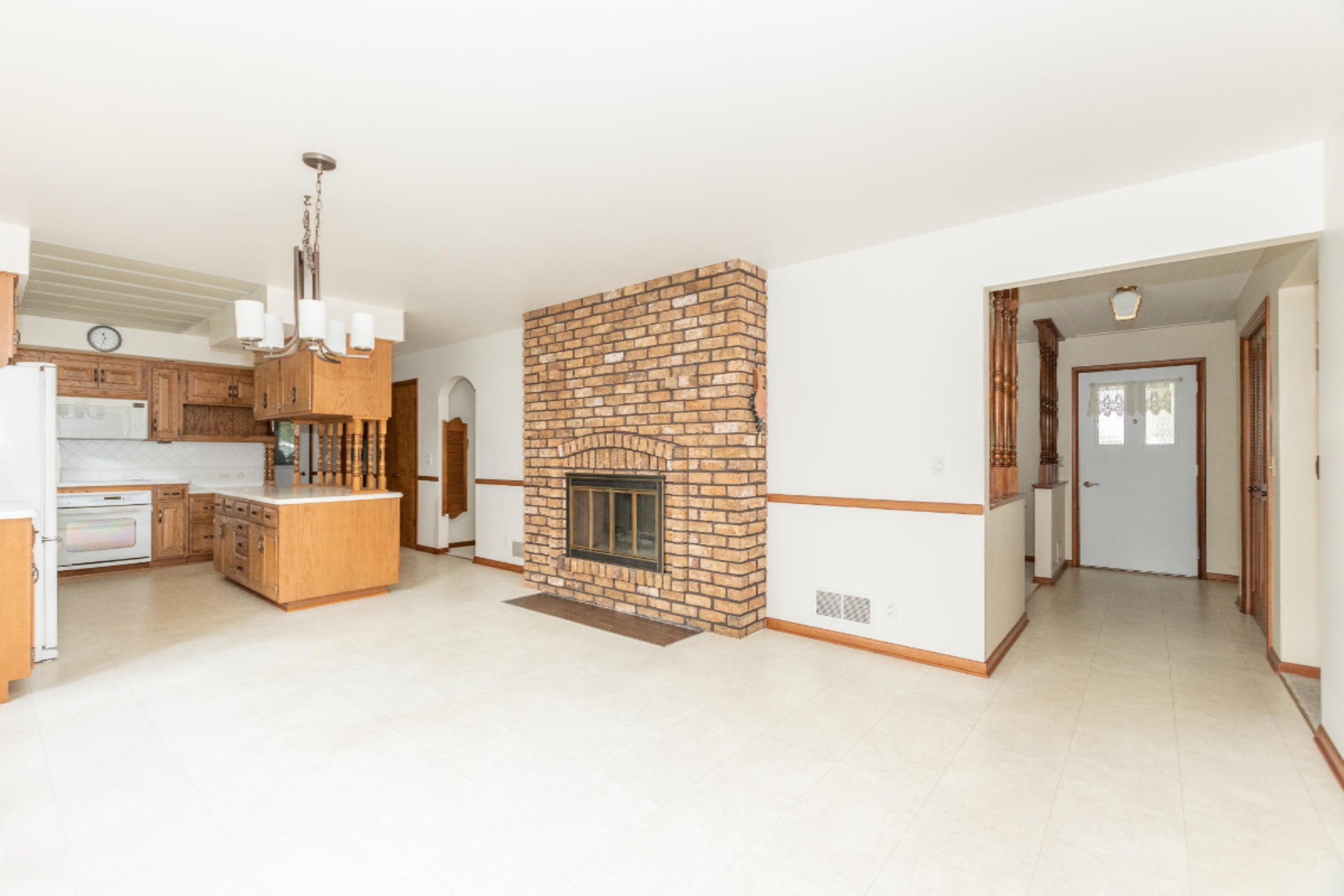 7907 West R Avenue Kalamazoo, MI 49009 - Photo 10 of 55 7907 W R Ave-16