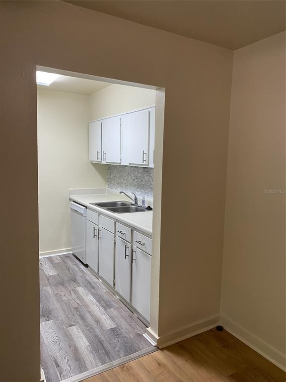 6519 West Newberry Road, Unit 704 Gainesville, FL 32607 - Photo 13 of 28 Hallway to Bedrooms