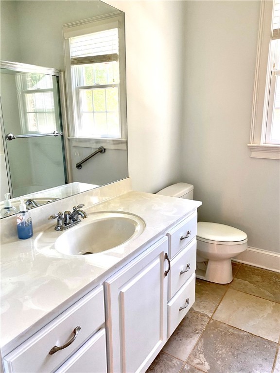 53 Angus Run Seneca, SC 29672 - Photo 18 of 49 Master Bath W/ Separate Shower