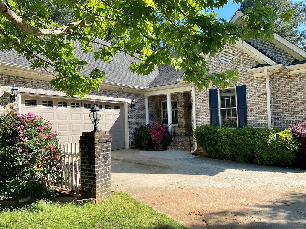 53 Angus Run Seneca, SC 29672 - Photo 2 of 49 Gallery Image 2