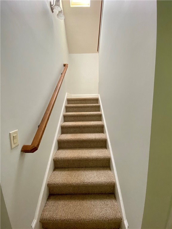 53 Angus Run Seneca, SC 29672 - Photo 26 of 49 Stairs to FROG