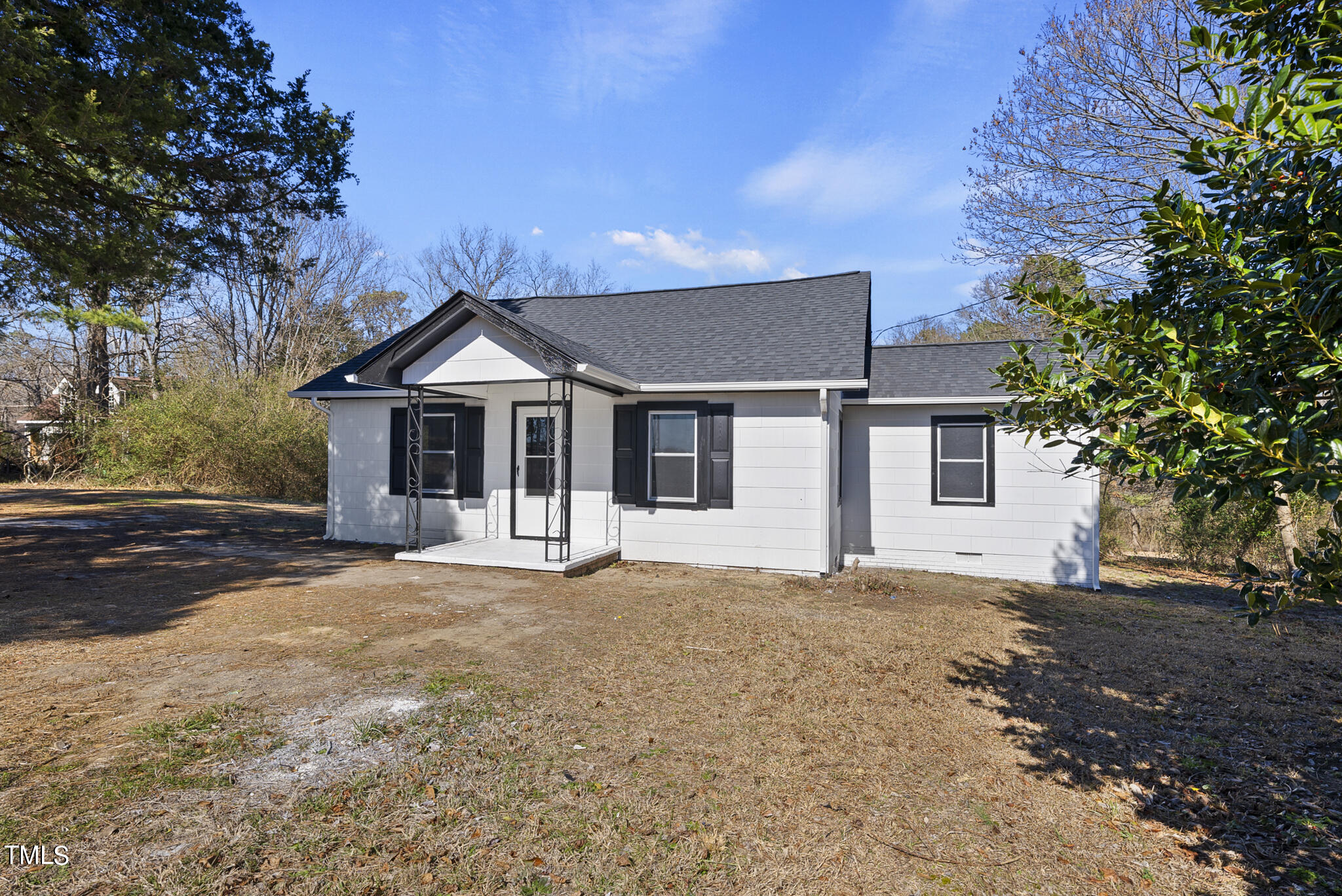 909 Prospect Church Road Dunn, NC 28334 - Photo 3 of 21 DSC09783