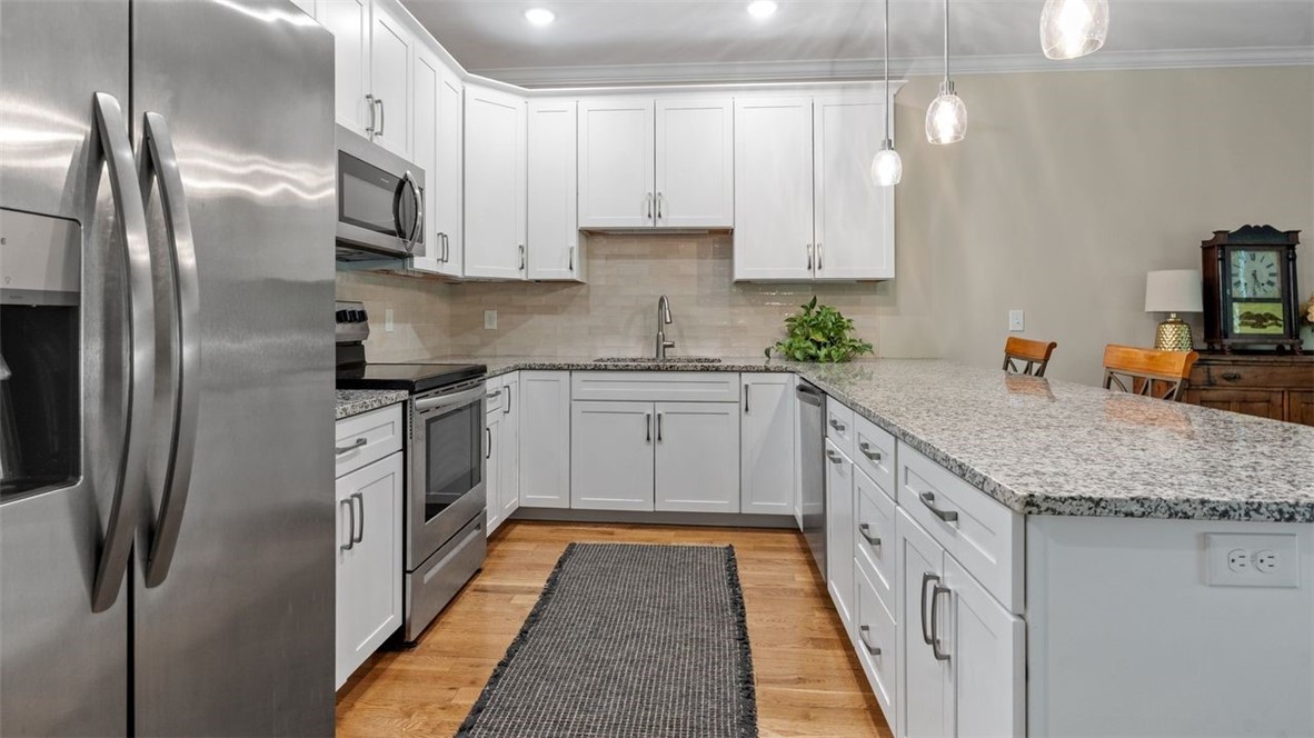 107 Old River Road, Unit 22 Lincoln, RI 02865 - Photo 10 of 32 Gallery Image 10