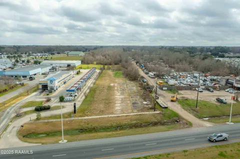 $375,000 | 6153 Johnston Street, Lafayette, LA 70503