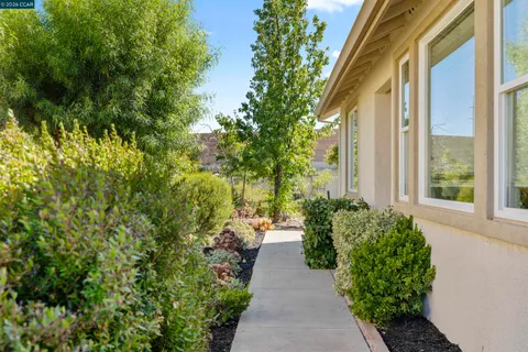 $525,000 | 1641 Regent Drive, Brentwood, CA 94513
