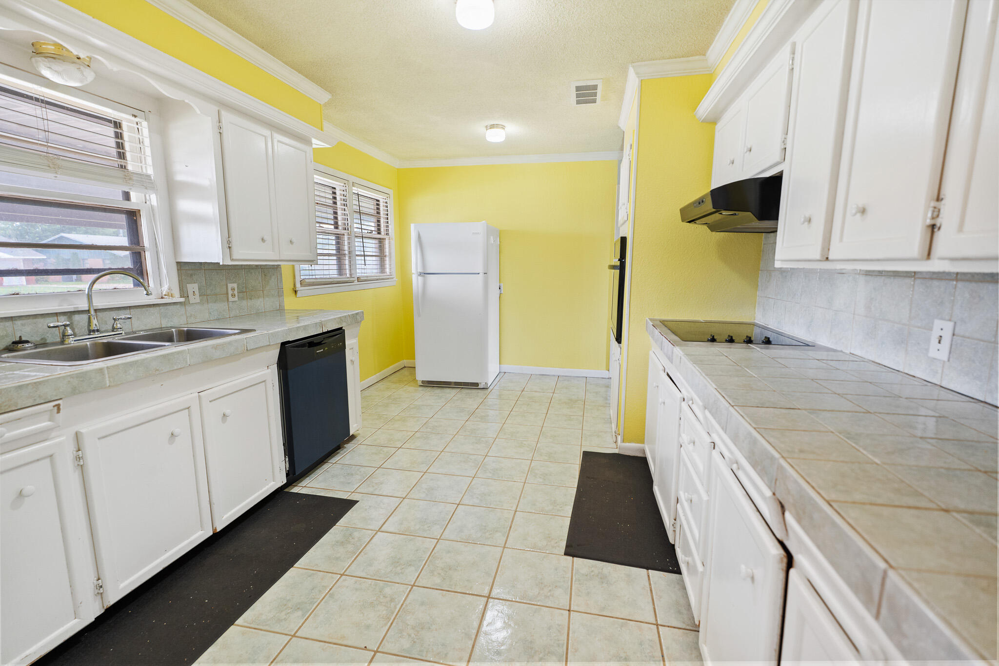 313 East 18th Street Littlefield, TX 79339 - Photo 5 of 22 DSC06900