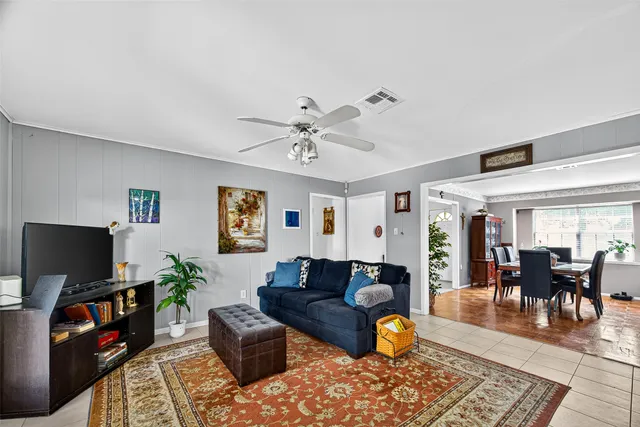 $219,000 | 6014 Dawnridge Drive, Houston, TX 77035