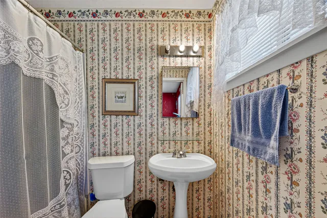 $219,000 | 6014 Dawnridge Drive, Houston, TX 77035