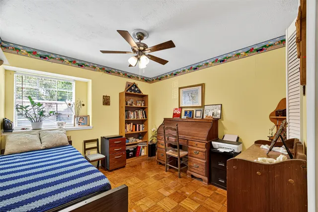 $219,000 | 6014 Dawnridge Drive, Houston, TX 77035