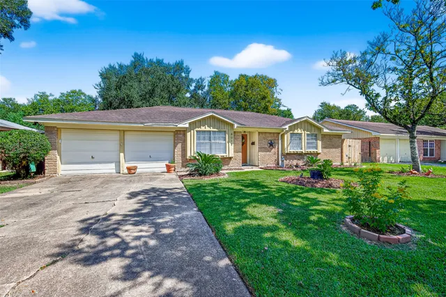 $219,000 | 6014 Dawnridge Drive, Houston, TX 77035