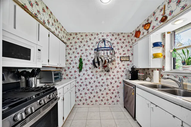 $219,000 | 6014 Dawnridge Drive, Houston, TX 77035