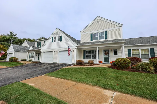 $520,000 | 4 Bow Center Road, Unit F2, Bow, NH 03304