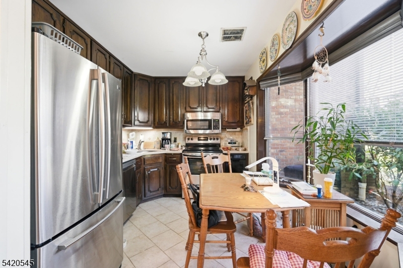 900 Valley Road, Unit E3 Clifton, NJ 07013 - Photo 11 of 28