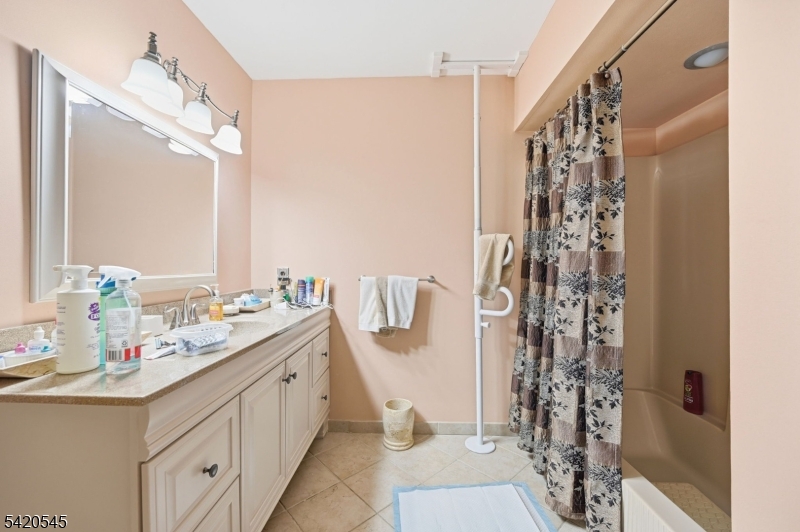 900 Valley Road, Unit E3 Clifton, NJ 07013 - Photo 17 of 28