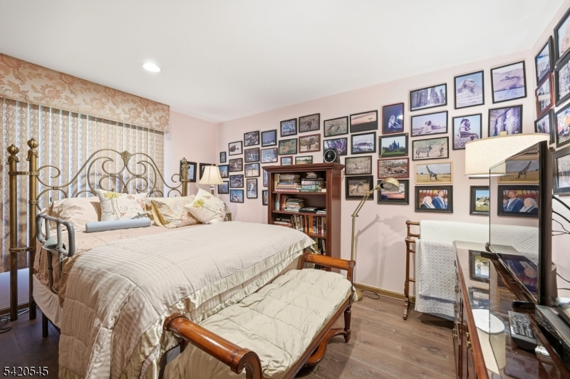 900 Valley Road, Unit E3 Clifton, NJ 07013 - Photo 19 of 28