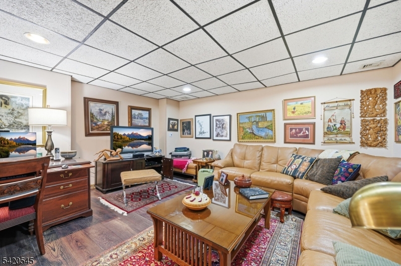 900 Valley Road, Unit E3 Clifton, NJ 07013 - Photo 26 of 28