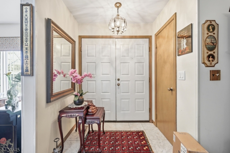 900 Valley Road, Unit E3 Clifton, NJ 07013 - Photo 3 of 28