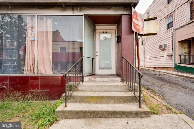 $199,900 | 621 West Market Street, Pottsville, PA 17901
