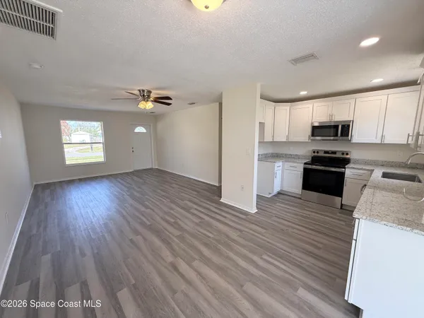 $1,850 | 2780 Floresta Drive Northeast, Palm Bay, FL 32905