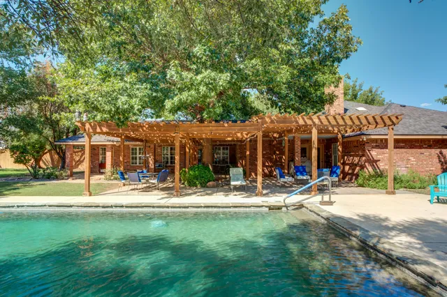 $795,000 | 15610 South F M 179, Wolfforth, TX 79382