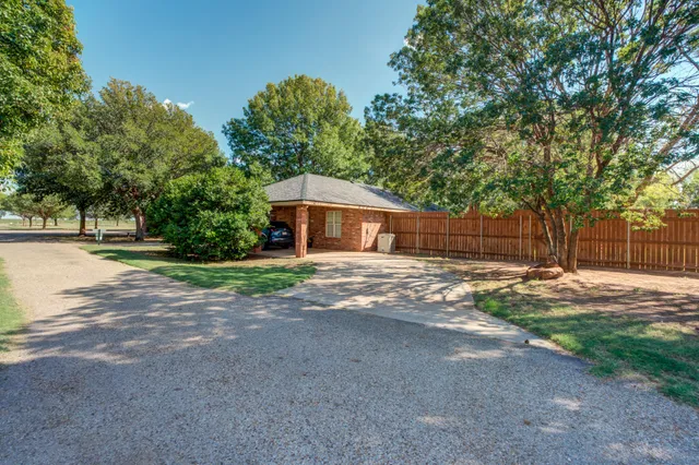 $795,000 | 15610 South F M 179, Wolfforth, TX 79382
