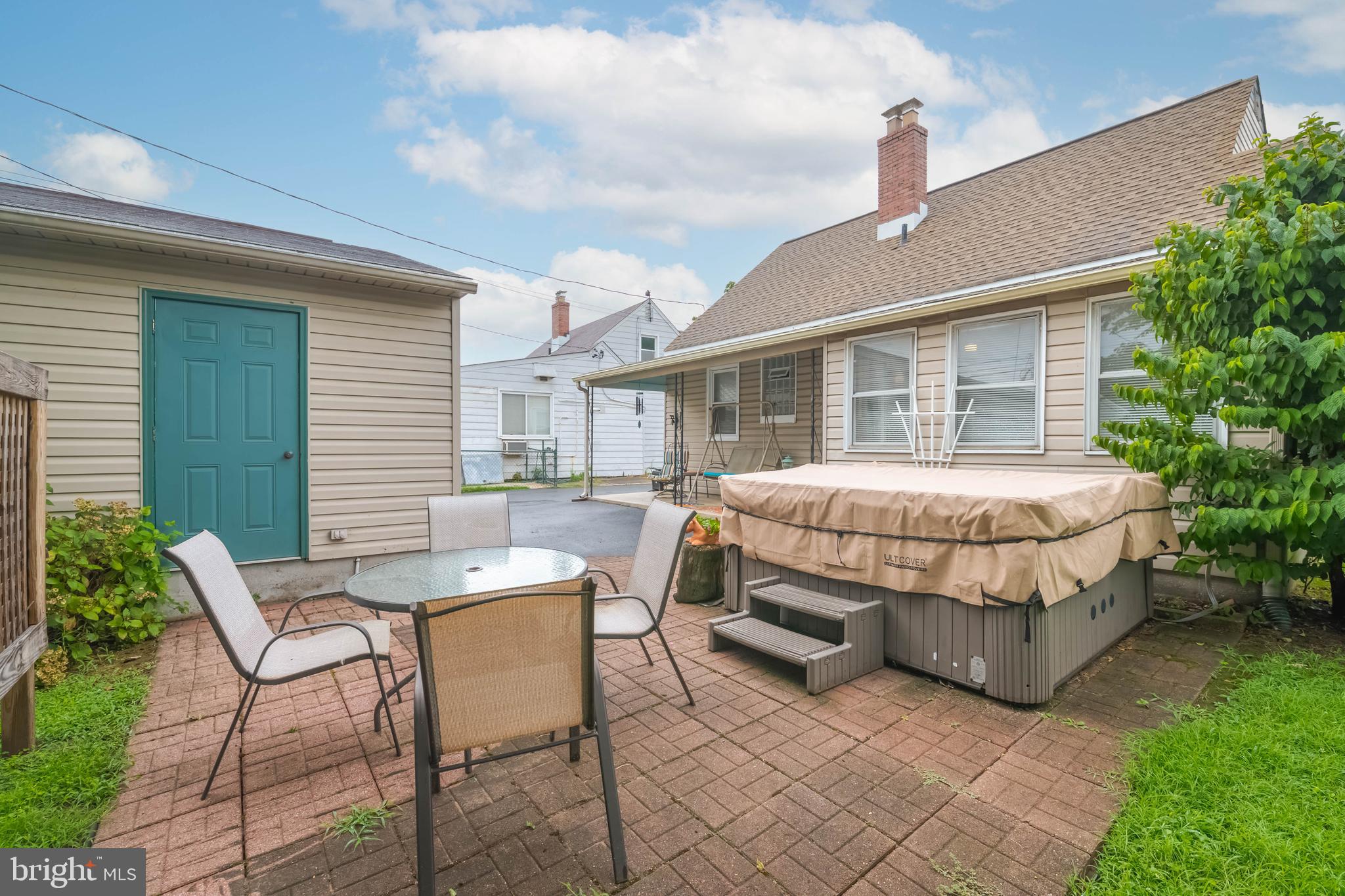 3435 Cornwall Road Baltimore, MD 21222 - Photo 20 of 37 REAR PATIO