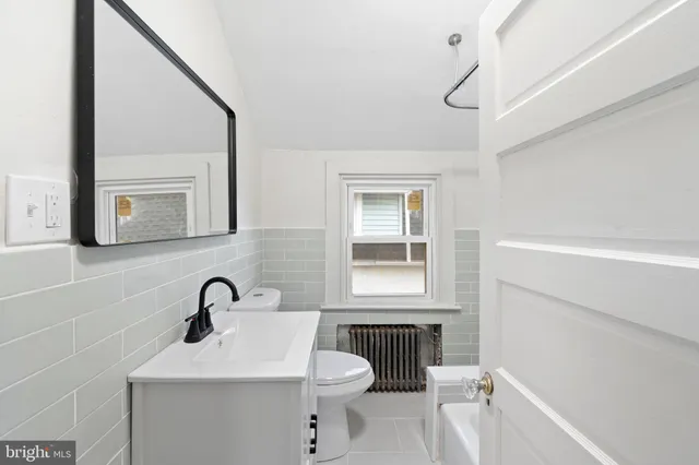 $299,900 | 521 Blythe Avenue, Drexel Hill, PA 19026