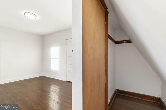 $299,900 | 521 Blythe Avenue, Drexel Hill, PA 19026