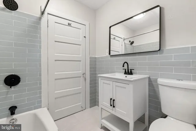 $299,900 | 521 Blythe Avenue, Drexel Hill, PA 19026