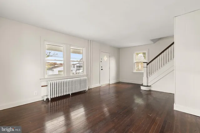 $299,900 | 521 Blythe Avenue, Drexel Hill, PA 19026