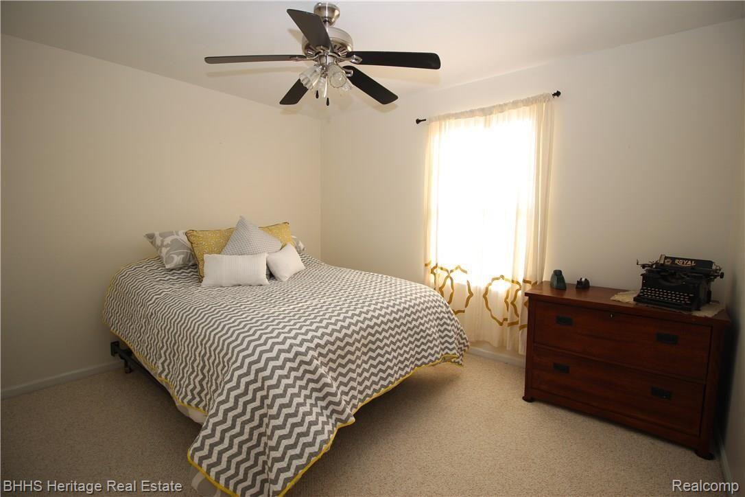 6345 Morrish Road Swartz Creek, MI 48473 - Photo 14 of 29 Second level bedroom 2