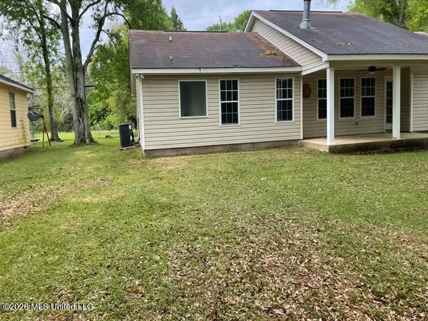 $159,900 | 3716 Barnett Avenue, Moss Point, MS 39563