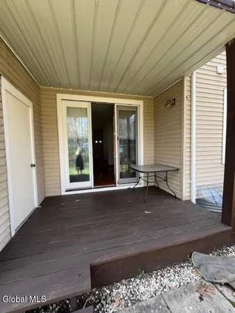 $269,900 | 4004 Foxwood Drive South, Unit S, Clifton Park, NY 12065