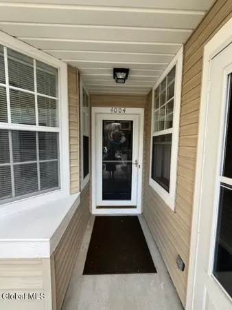 $269,900 | 4004 Foxwood Drive South, Unit S, Clifton Park, NY 12065