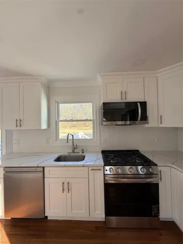 $639,990 | 225 Norma Avenue, West Islip, NY 11795