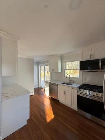 $639,990 | 225 Norma Avenue, West Islip, NY 11795