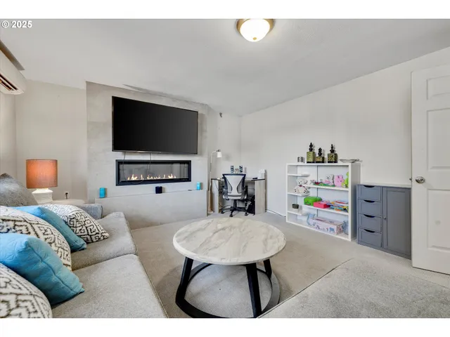 $725,000 | 2074 Southeast Linden Place, Gresham, OR 97080