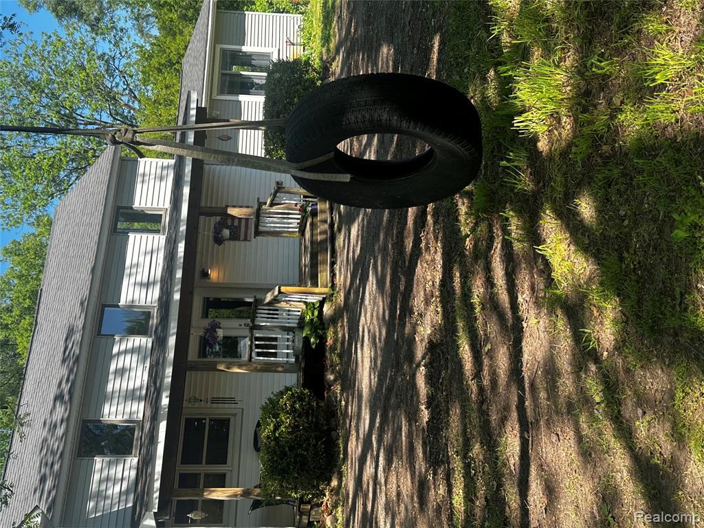 5272 West Frances Road Clio, MI 48420 - Photo 4 of 31