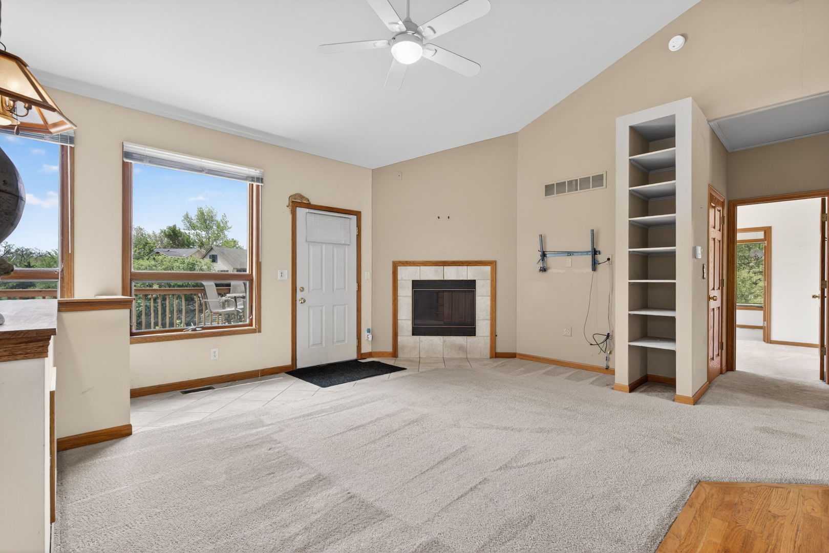 286 Fossil Ridge Road Wilmington, IL 60481 - Photo 3 of 57